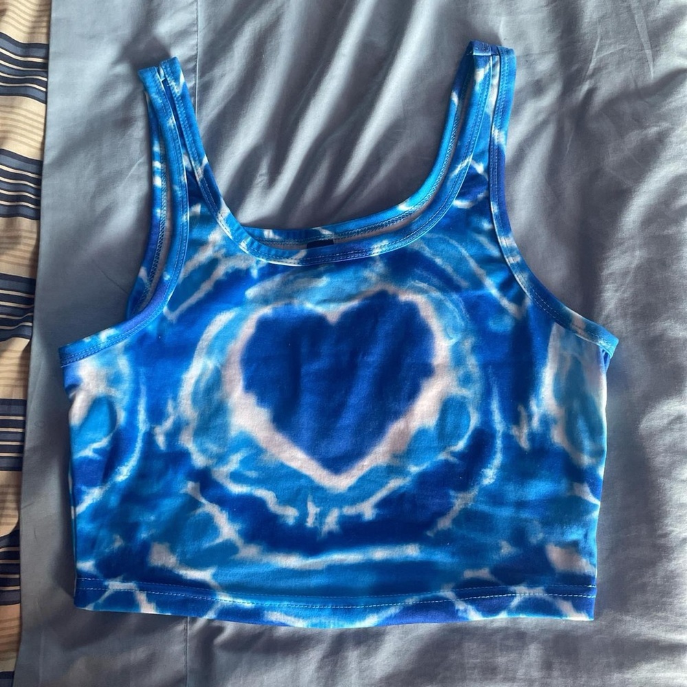 Y2K tie dye heart crop top